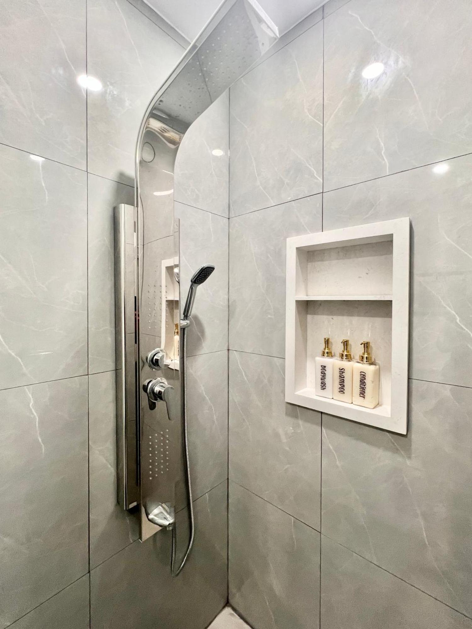 Upgraded Rooms With Bath 7-Min To Subway Near Downsview Rogers Stadium Toronto Exterior foto